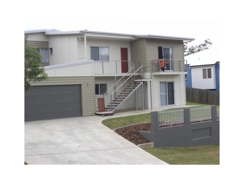 8 Jubilee Court, Eatons Hill QLD 4037