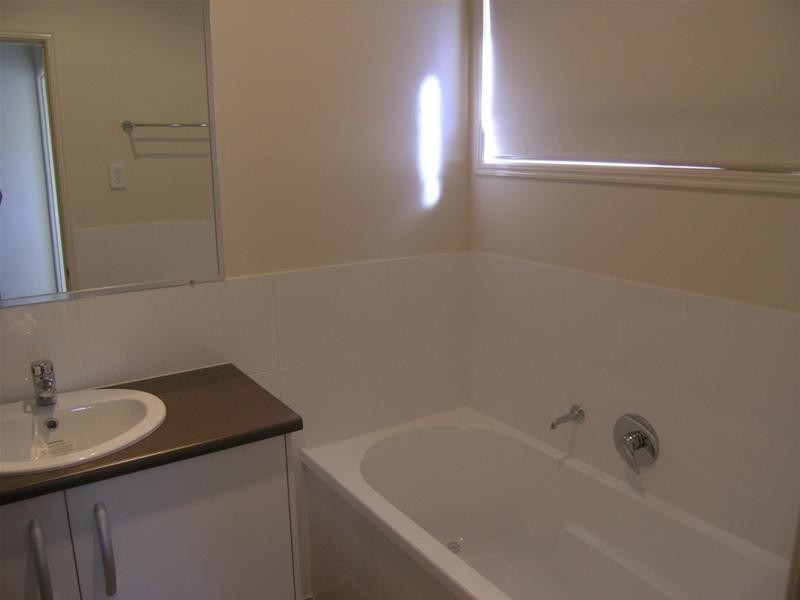 1 Melia Court, Eatons Hill QLD 4037