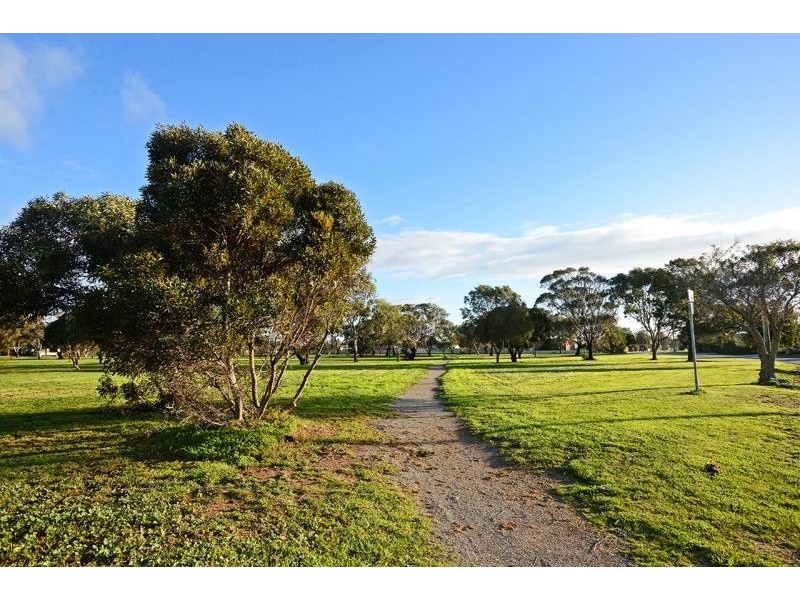 20 Helmsman Terrace, Seaford SA 5169