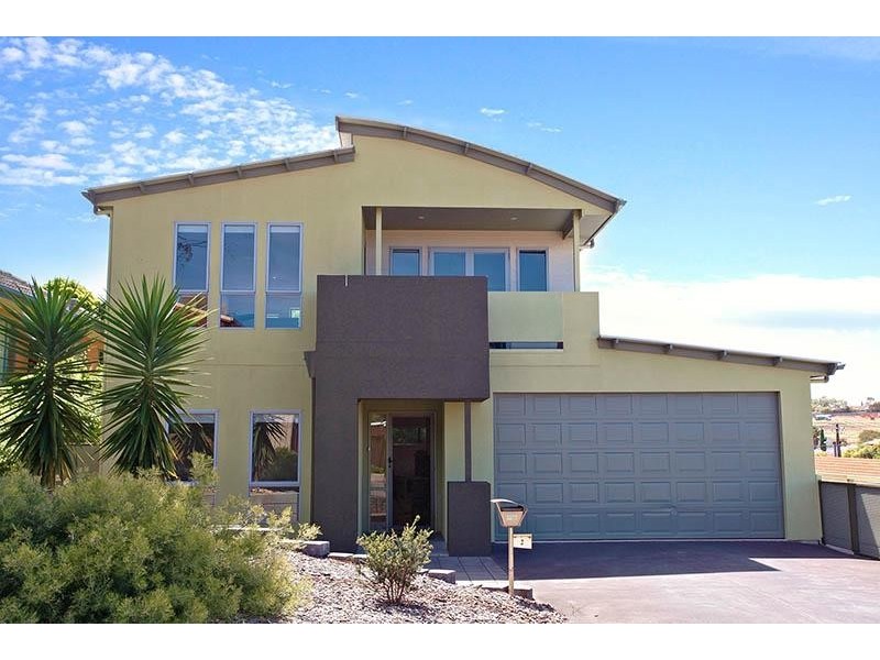 2 Passmore Avenue, Port Noarlunga SA 5167