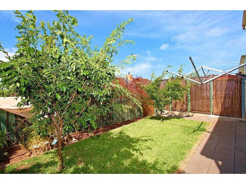 2 Passmore Avenue, Port Noarlunga SA 5167