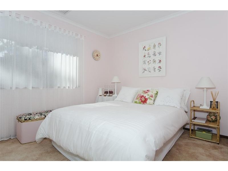 15 Lawson Road, Happy Valley SA 5159