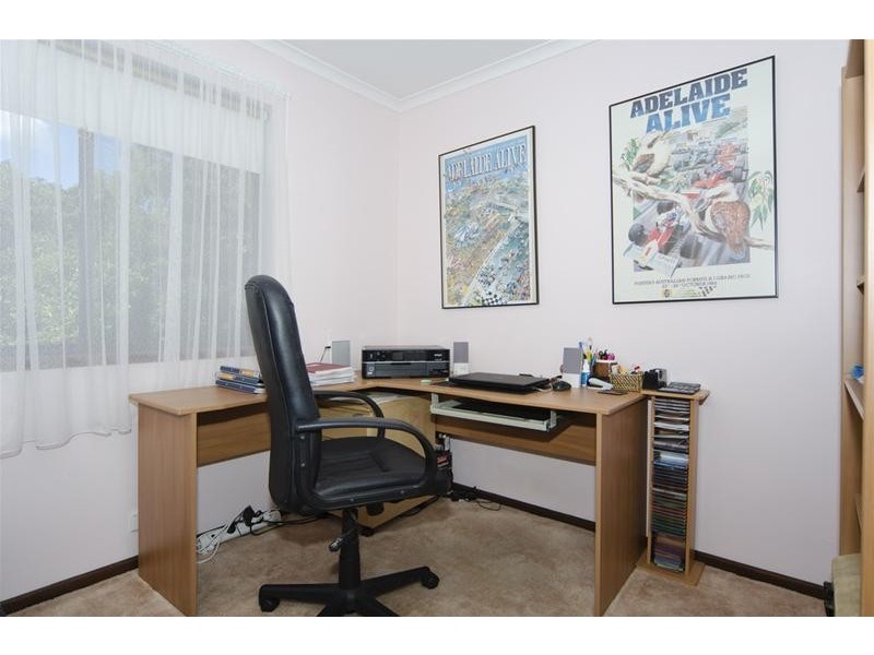 15 Lawson Road, Happy Valley SA 5159