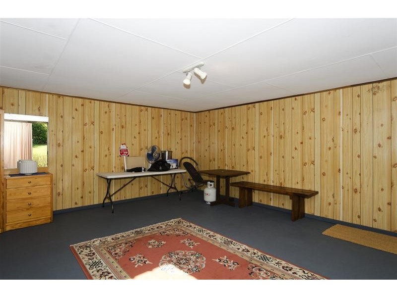 15 Lawson Road, Happy Valley SA 5159