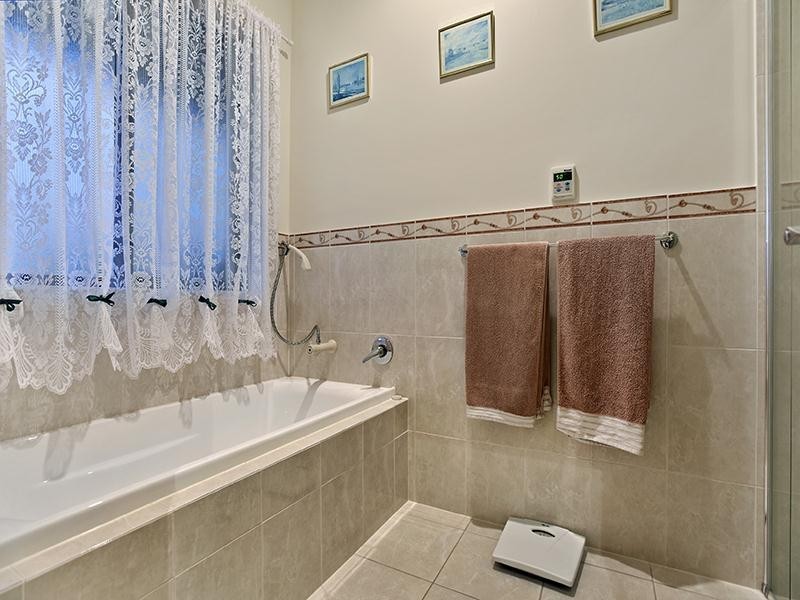 66 George Francis Drive, Mount Compass SA 5210