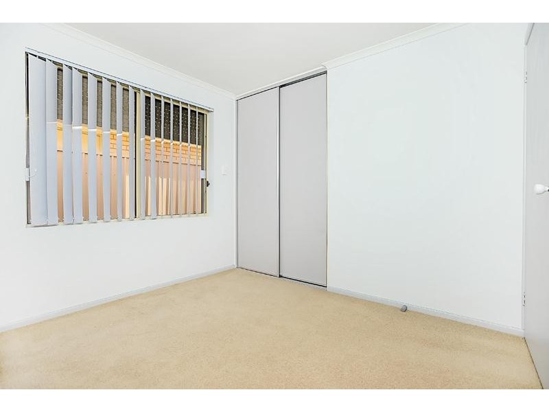 4 Mundulla Avenue, Woodcroft SA 5162