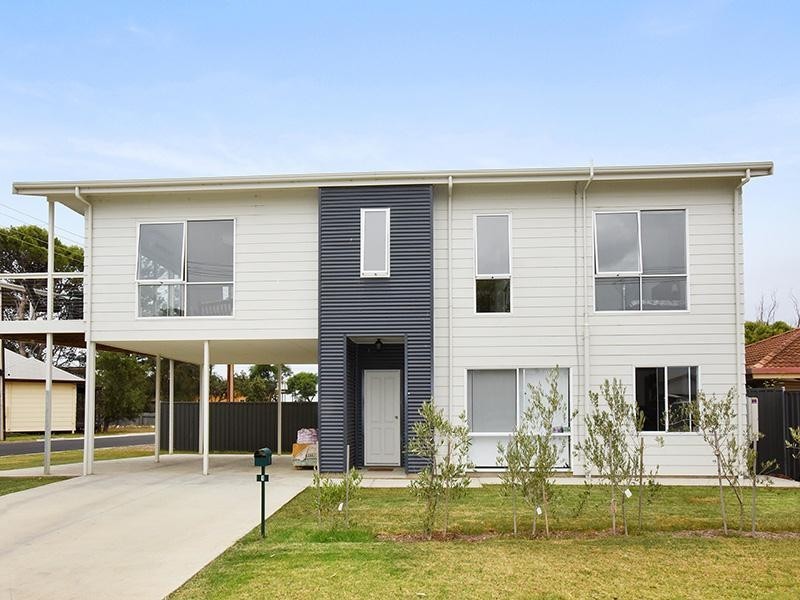 1 Ozone Avenue, Port Willunga SA 5173