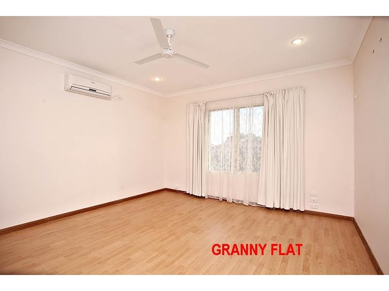 33 Capeview Crescent, Hackham SA 5163