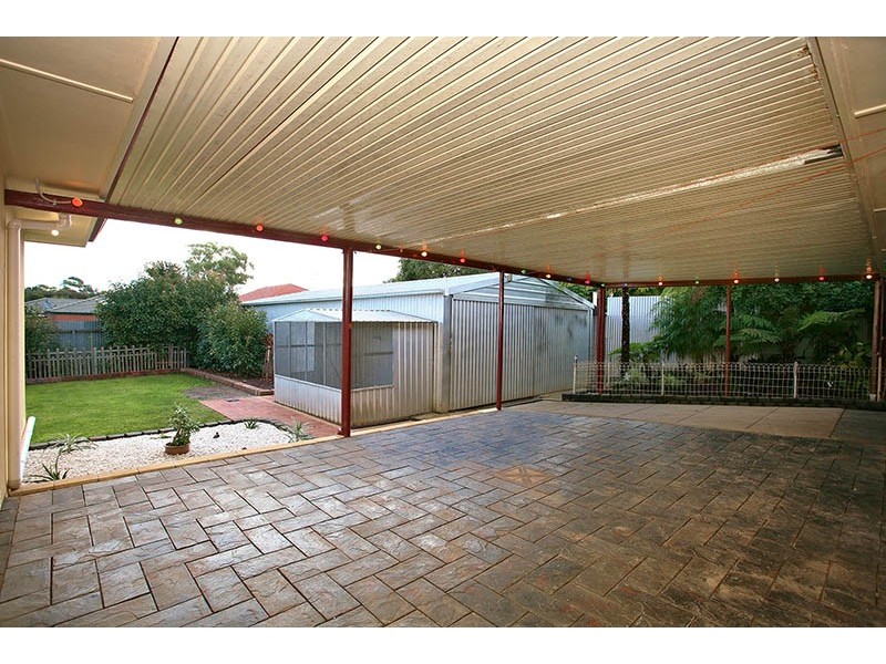 33 Capeview Crescent, Hackham SA 5163