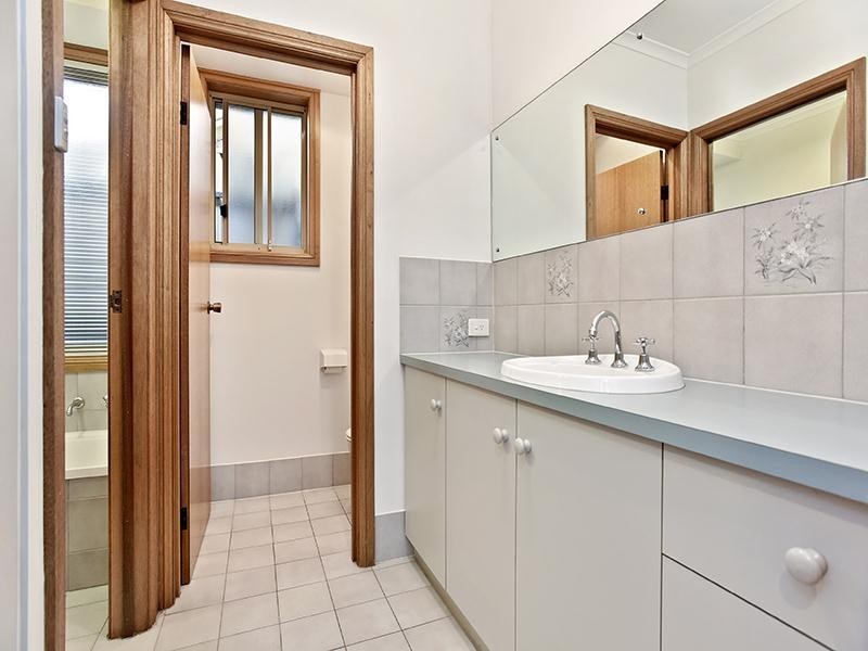 7 Elberry Close, Moana SA 5169