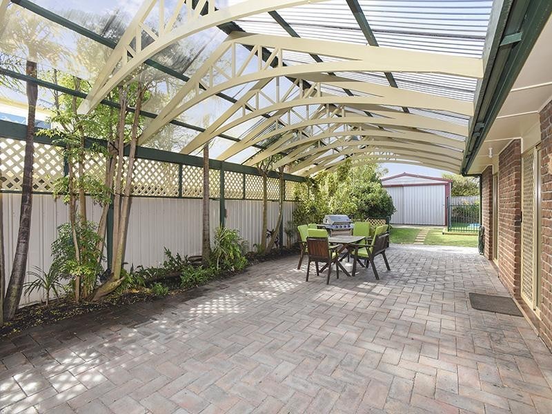 7 Elberry Close, Moana SA 5169