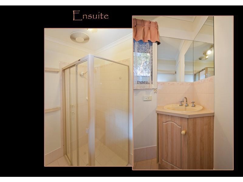 2 Wooding Avenue, Woodcroft SA 5162