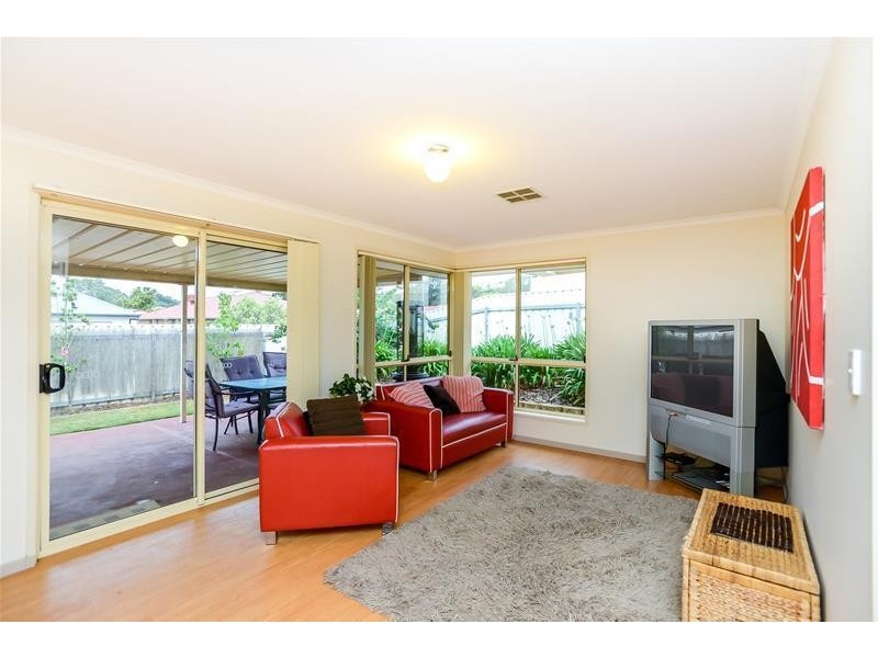 35 Evelyn Sturt Drive, Willunga SA 5172