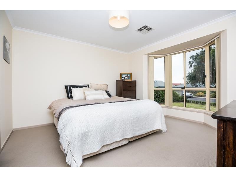 35 Evelyn Sturt Drive, Willunga SA 5172