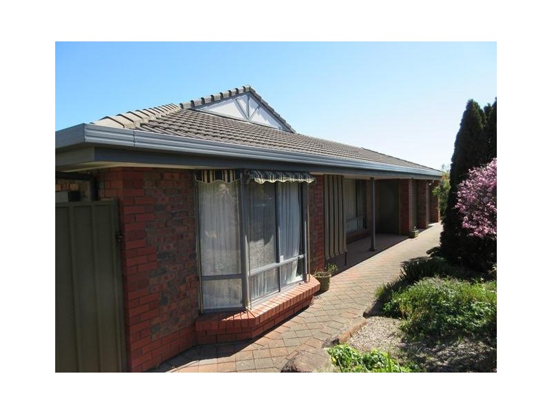 8 Herbert Allan Way, Willunga SA 5172