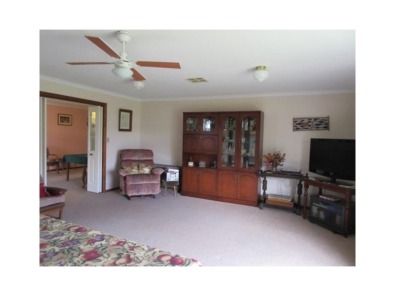 8 Herbert Allan Way, Willunga SA 5172