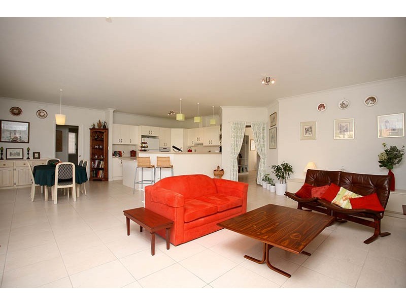 37 Haywood Court, Mount Compass SA 5210