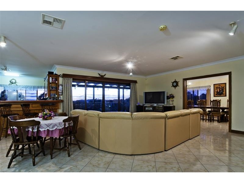 6 Allanton Avenue, Port Noarlunga SA 5167