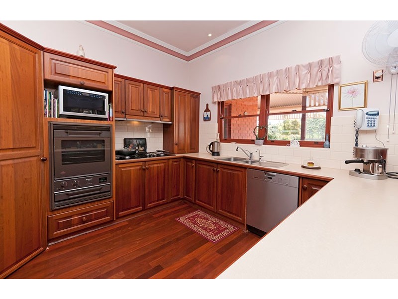 9 Semmens Road, Mclaren Vale SA 5171