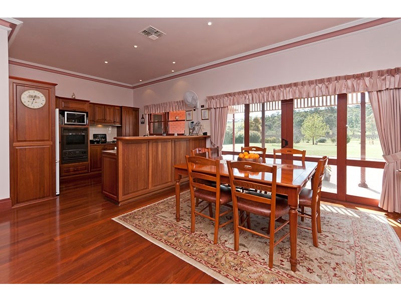 9 Semmens Road, Mclaren Vale SA 5171