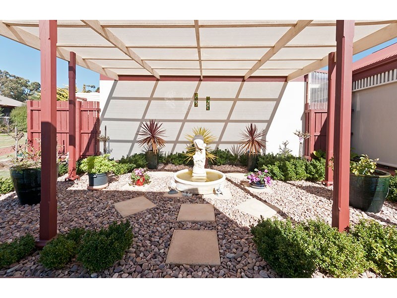 9 Semmens Road, Mclaren Vale SA 5171