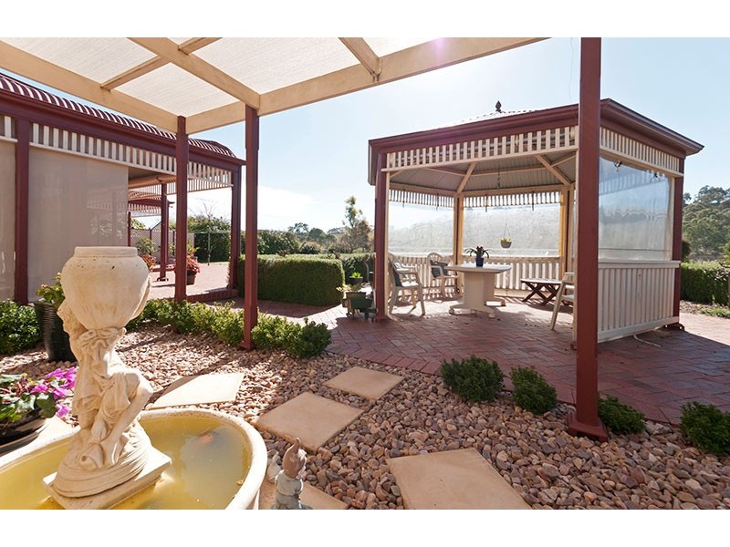 9 Semmens Road, Mclaren Vale SA 5171