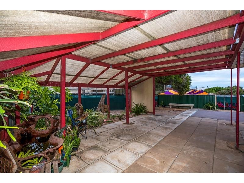 32 Bathurst Avenue, Moana SA 5169