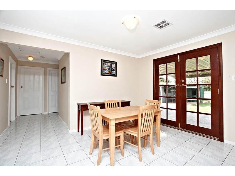 16 Jenner Street, Morphett Vale SA 5162