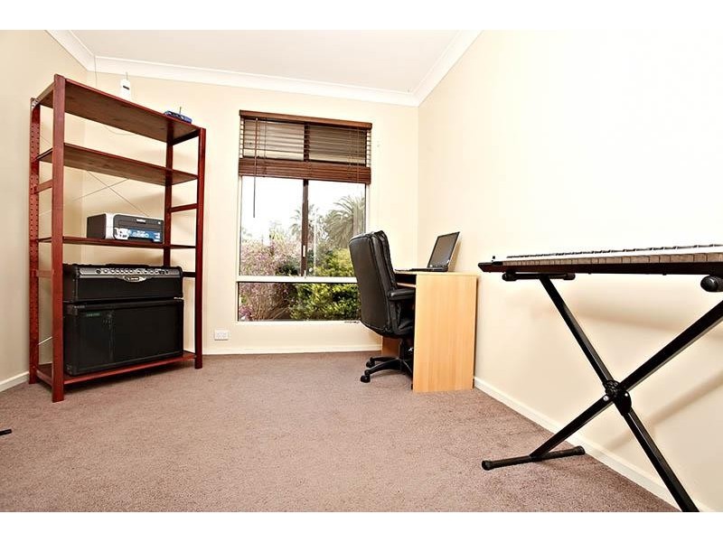 16 Jenner Street, Morphett Vale SA 5162