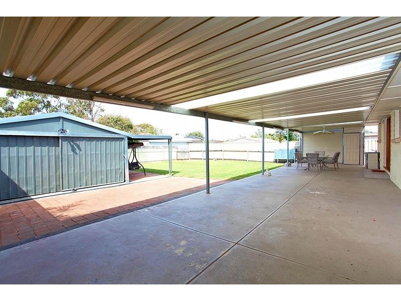 16 Jenner Street, Morphett Vale SA 5162