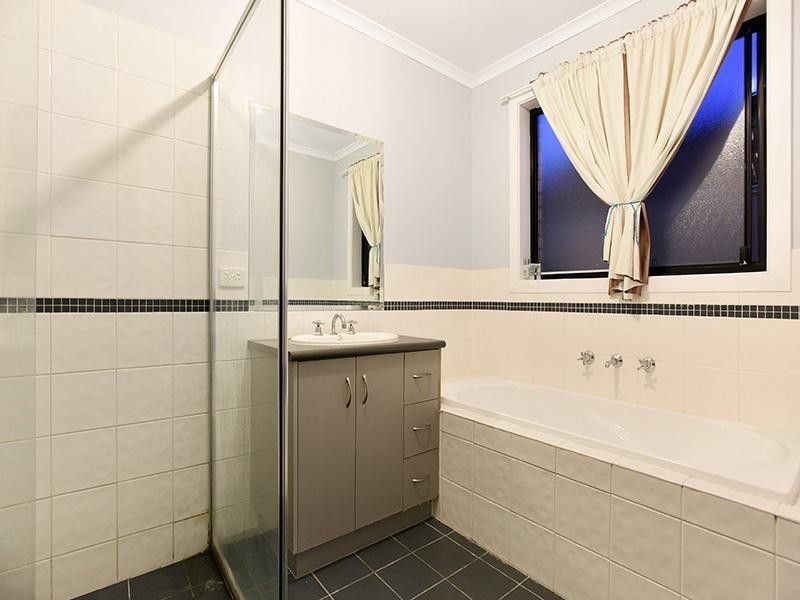 15 Blue Bay Avenue, Aldinga Beach SA 5173