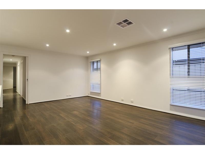 22 Miranda Place, Seaford Meadows SA 5169