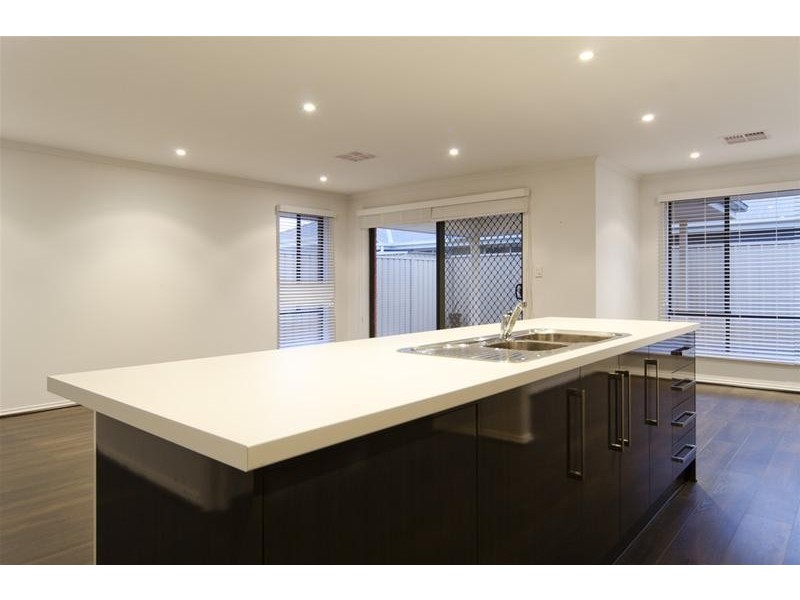 22 Miranda Place, Seaford Meadows SA 5169