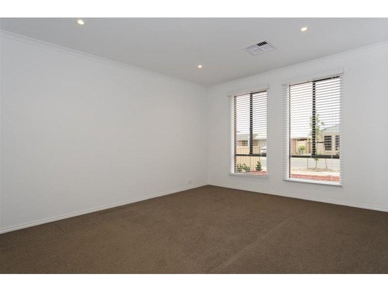 22 Miranda Place, Seaford Meadows SA 5169