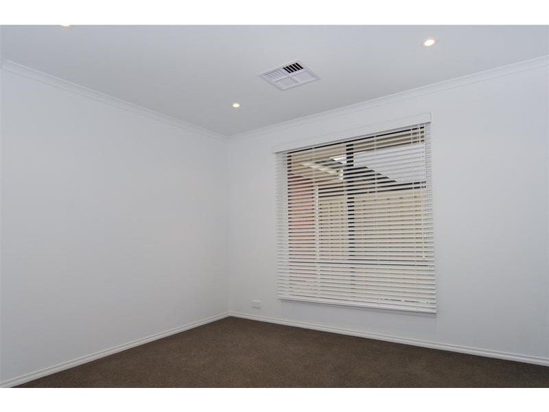 22 Miranda Place, Seaford Meadows SA 5169