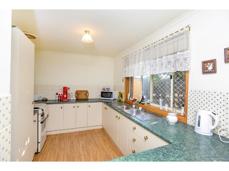 11 Nashwauk Crescent, Moana SA 5169