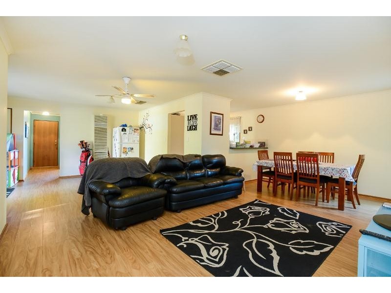 11 Nashwauk Crescent, Moana SA 5169