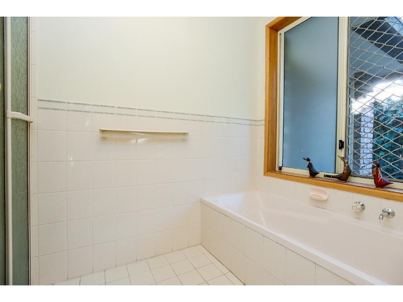 11 Nashwauk Crescent, Moana SA 5169