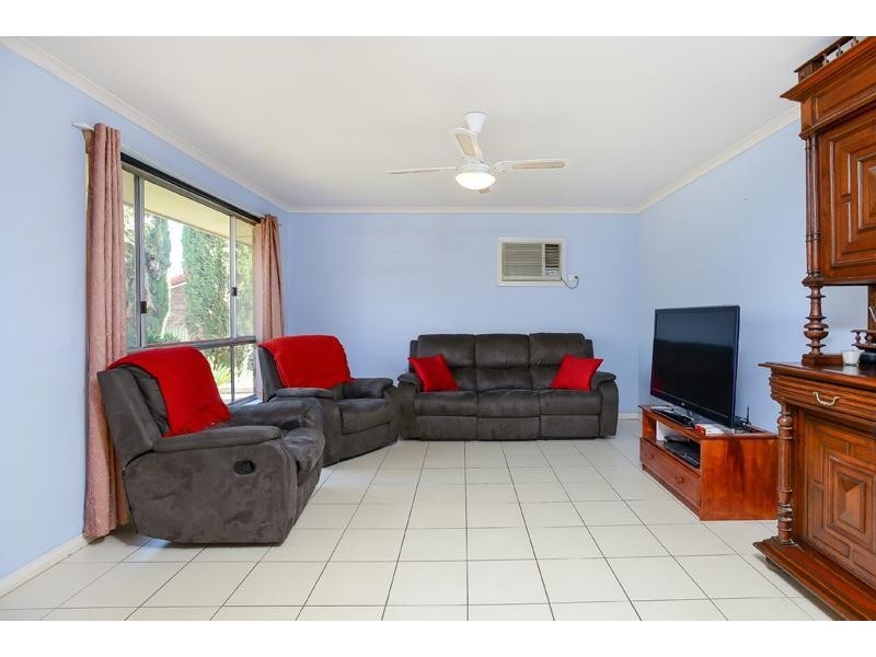 3 Bonnie Court, Christie Downs SA 5164