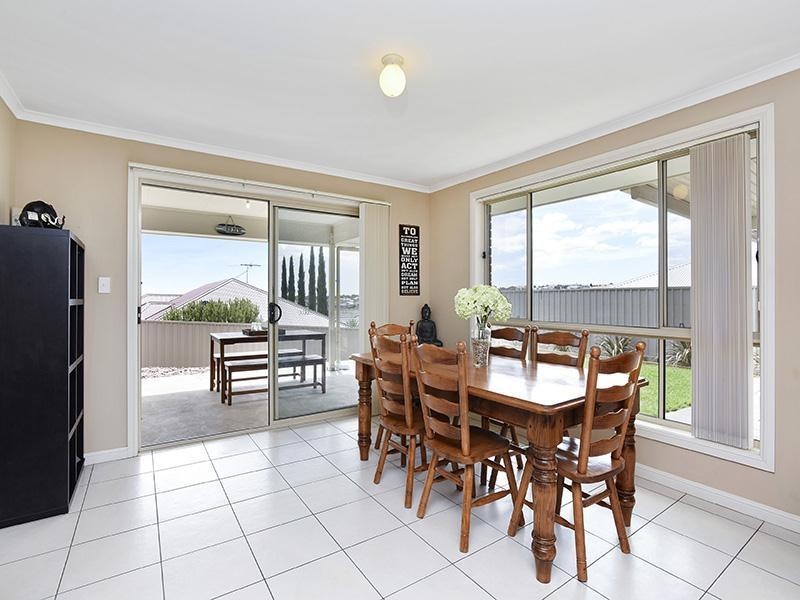 17 Daintree Drive, Seaford Rise SA 5169