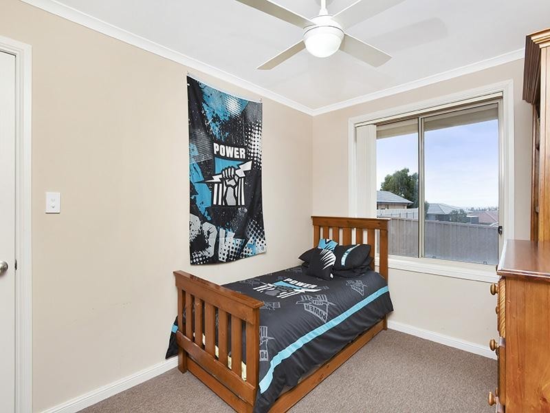 17 Daintree Drive, Seaford Rise SA 5169