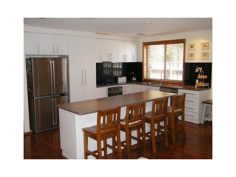 19 Dom Street, Mclaren Flat SA 5171