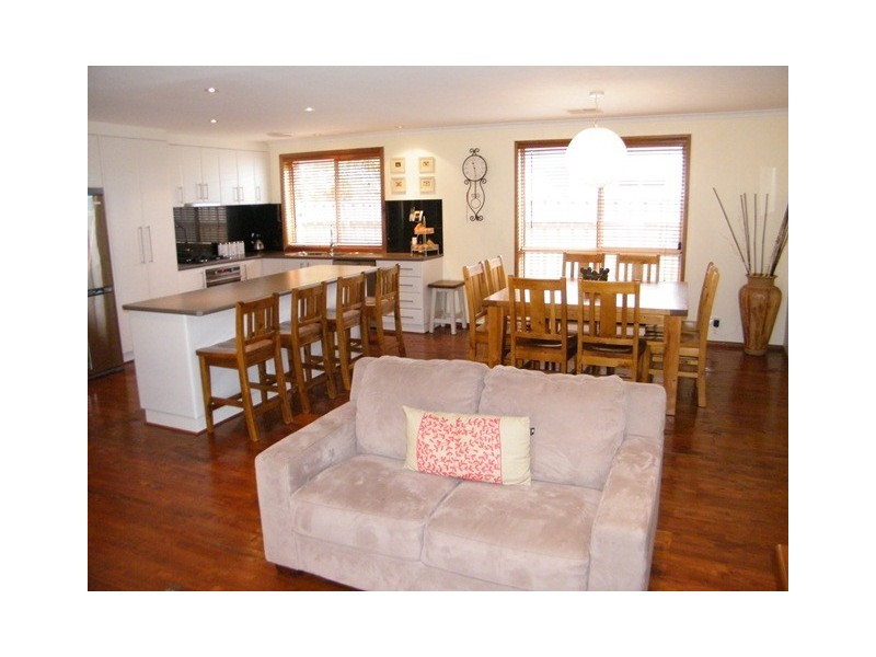 19 Dom Street, Mclaren Flat SA 5171