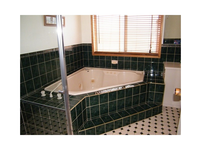 19 Dom Street, Mclaren Flat SA 5171