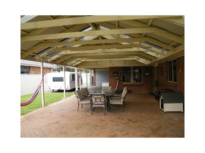 19 Dom Street, Mclaren Flat SA 5171