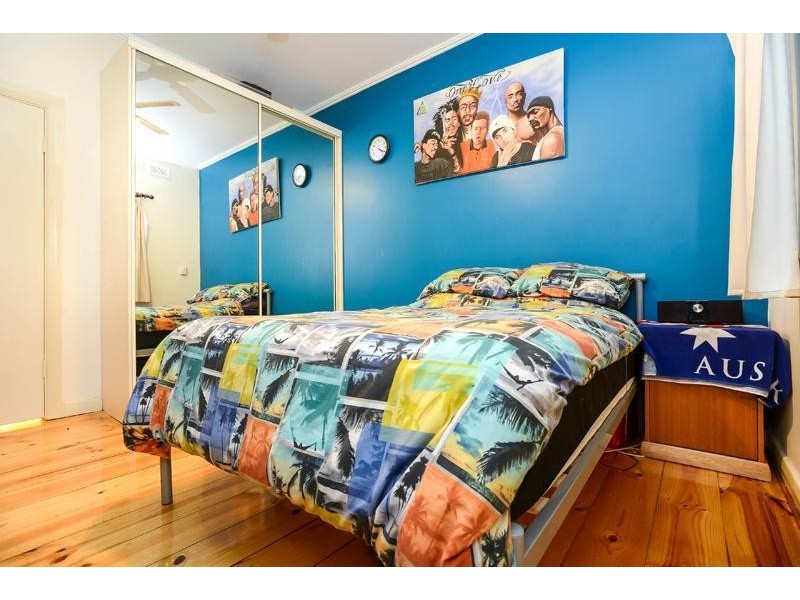 16 Dudley Avenue, North Plympton SA 5037