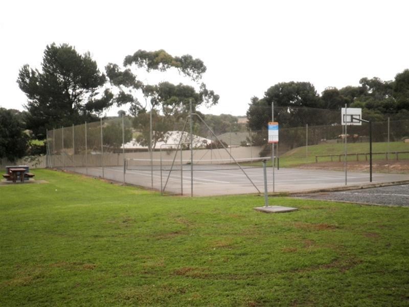 4 Parkway  Drive, Maslin Beach SA 5170