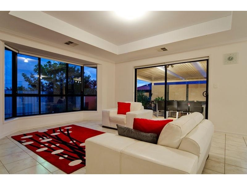 8 Harbour Drive, Seaford Rise SA 5169