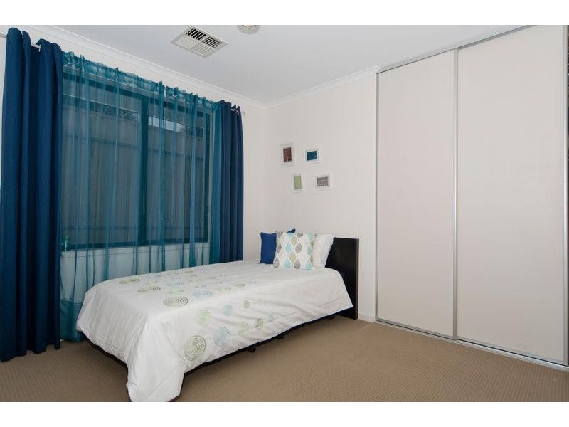 8 Harbour Drive, Seaford Rise SA 5169