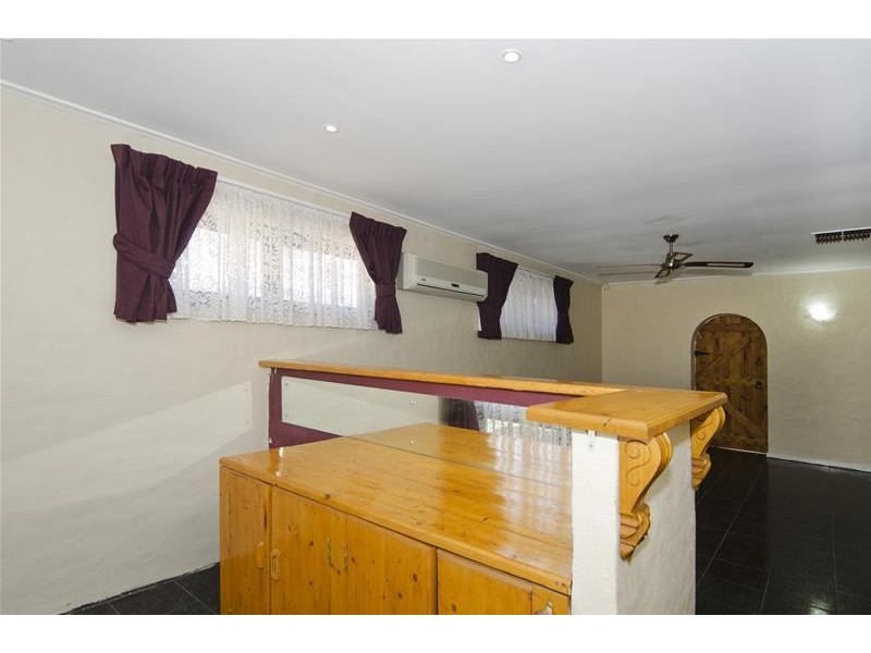 15 Norman Crescent, Hackham SA 5163